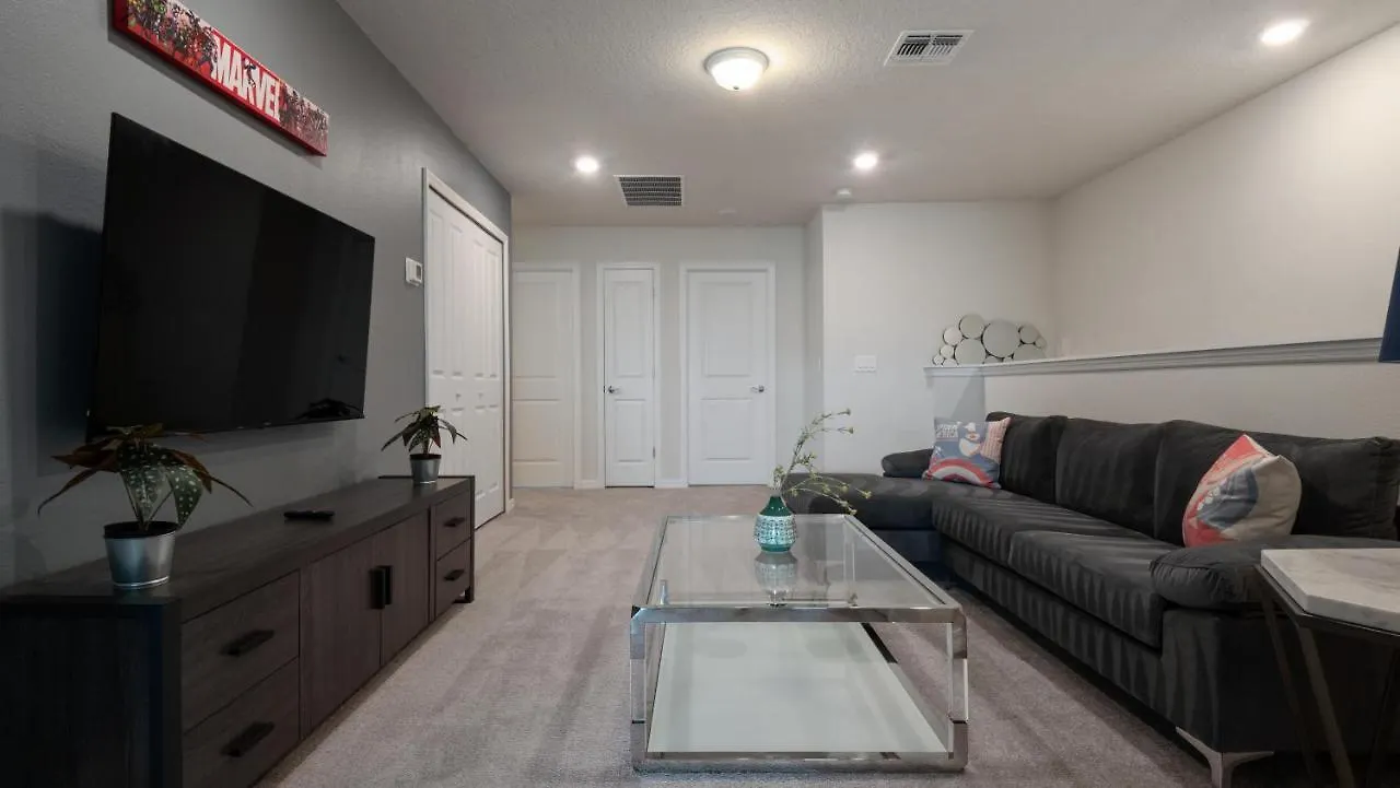 Bsv201 Paradise Five Bed In Windsor Island Davenport 0*,  United States